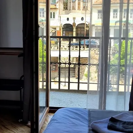 2 Bedroom Location And Stunning View! Апартамент