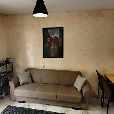 2 Bedroom Location And Stunning View! Апартамент *